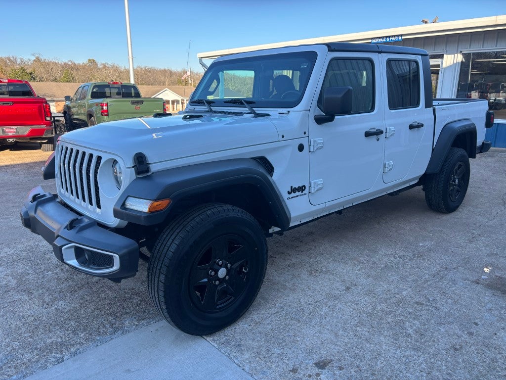 2023 Jeep Gladiator Sport S photo 2
