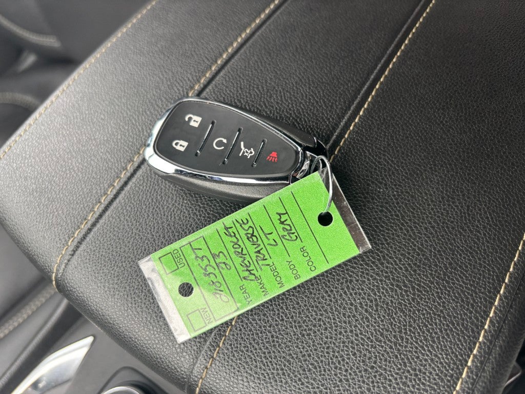 2023 Chevrolet Traverse LT Leather