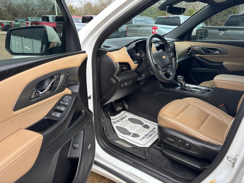 2023 Chevrolet Traverse Premier