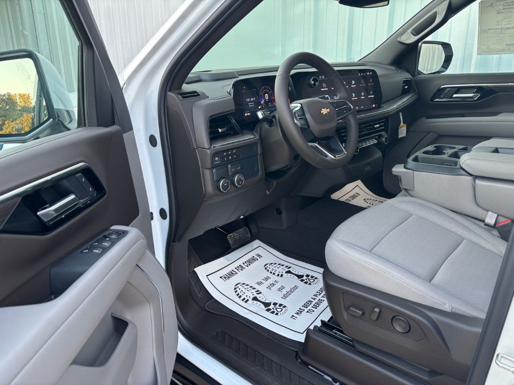 2026 Chevrolet Suburban LS