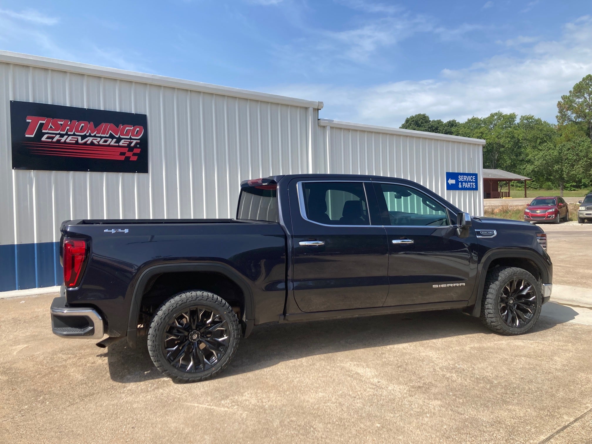 2025 GMC Sierra 1500 SLT