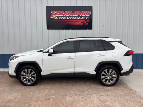 2020 Toyota RAV4 XLE Premium